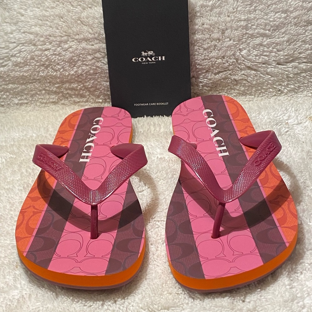 COACH FLIP FLOPS